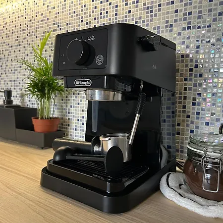 New Studio-free Parking Evcs